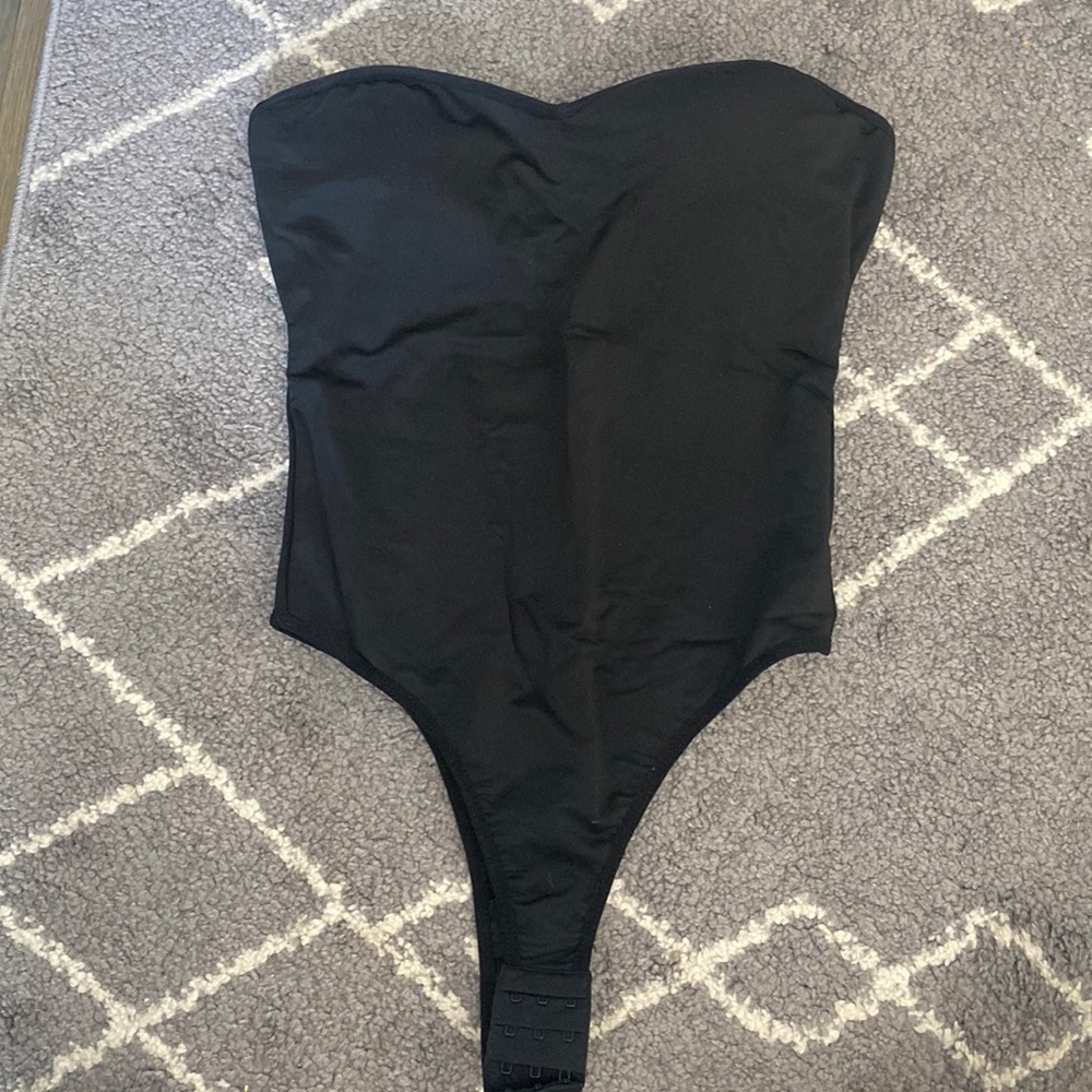 Strapless bodysuit